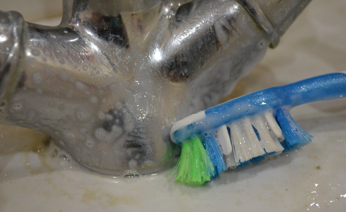 Comment se débarrasser du calcaire dans la salle de bain