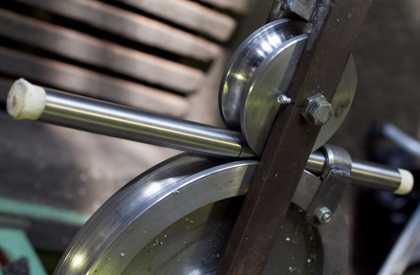 Comment construire une cintreuse pour un tube profilé de vos propres mains: un aperçu des meilleurs produits faits maison