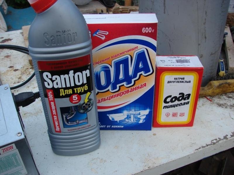 Comment déboucher un évier : un aperçu des 4 meilleures façons de résoudre le problème