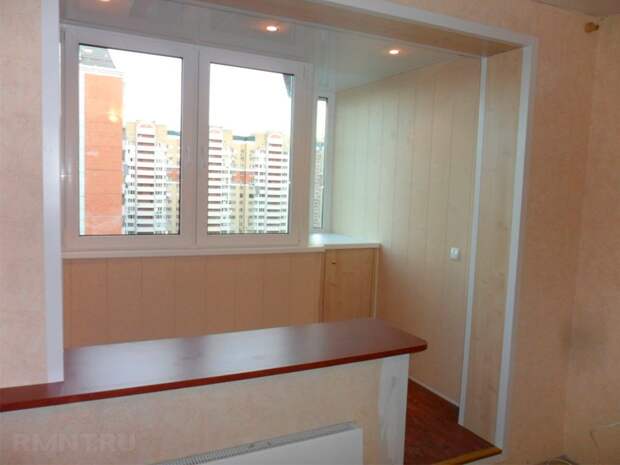 Est-il possible de combiner une chambre avec un balcon en abattant un mur : que dit la loi ?