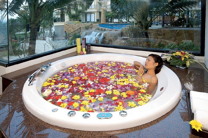 Installer un jacuzzi de vos propres mains et le connecter aux communications