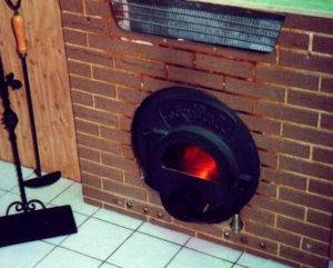 Nous assemblons le poêle à bois Buleryan de nos propres mains