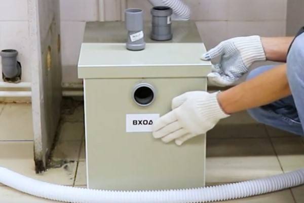 Piège à graisse pour évier: principe de fonctionnement, types de structures et caractéristiques de leur installation