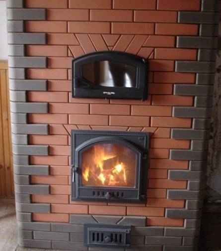 Comment superposer un poêle à bois-poêle à ventre avec de la maçonnerie