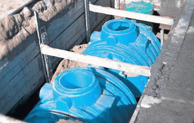 Fonctionnement d'une fosse septique: schéma de l'appareil et principe de fonctionnement d'une conception typique