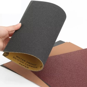 Quel papier de verre choisir pour préparer la peinture à l'émail