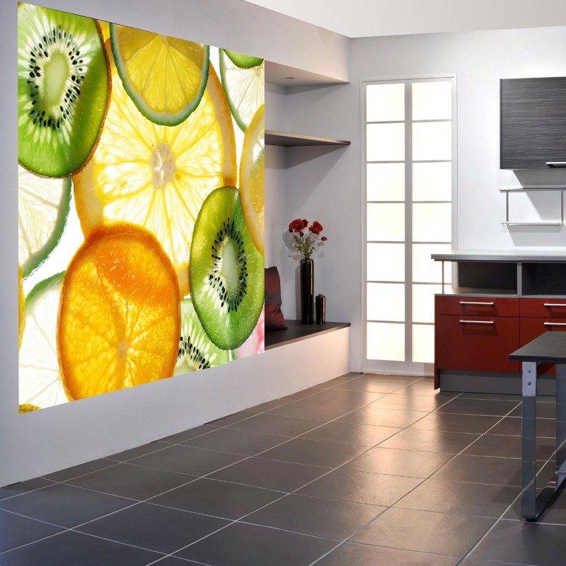 Papier peint pour une petite cuisine moderne : agrandir l'espace et capter la lumière