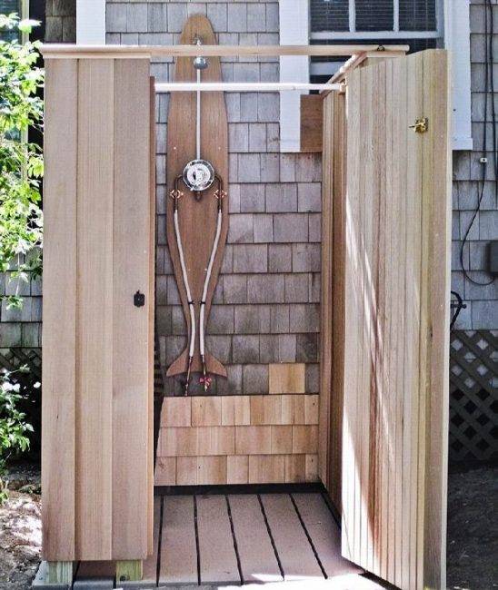 Construction d'une cabine de douche en bois pour une résidence d'été: instructions pas à pas tirées de l'expérience personnelle