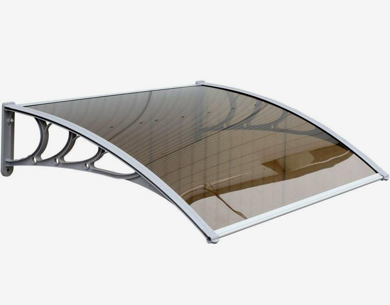 Installation à faire soi-même d'une visière sur le balcon