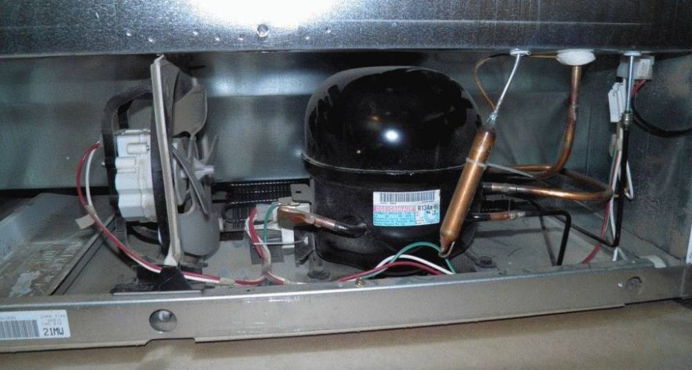 Pourquoi le réfrigérateur ne gèle pas: dysfonctionnements courants et solutions