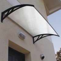 Installation d'un auvent sur le climatiseur - le besoin et les problèmes possibles