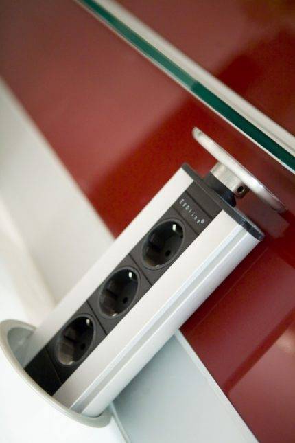 Placement et installation des prises dans la cuisine : les meilleurs schémas + instructions d'installation