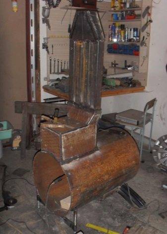 Four de garage à faire soi-même: un aperçu des meilleures options maison