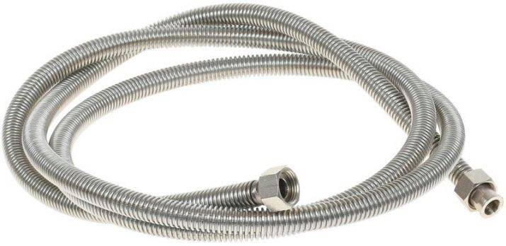 Comment connecter une bouteille de gaz à une cuisinière à gaz : réglementation et guide de connexion