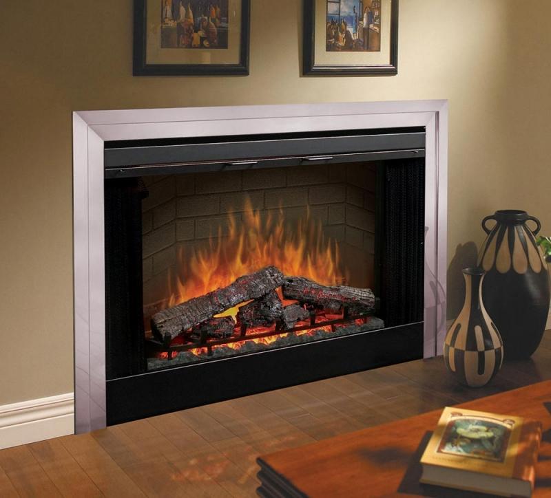 Foyer électrique à l'intérieur du salon