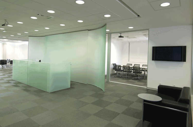 Lampes LED linéaires: caractéristiques, types + nuances de montage des lampes linéaires