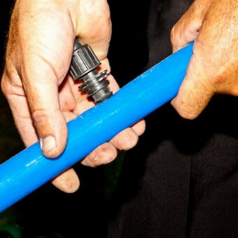 Comment faire un système d'irrigation goutte à goutte pour les arbres?