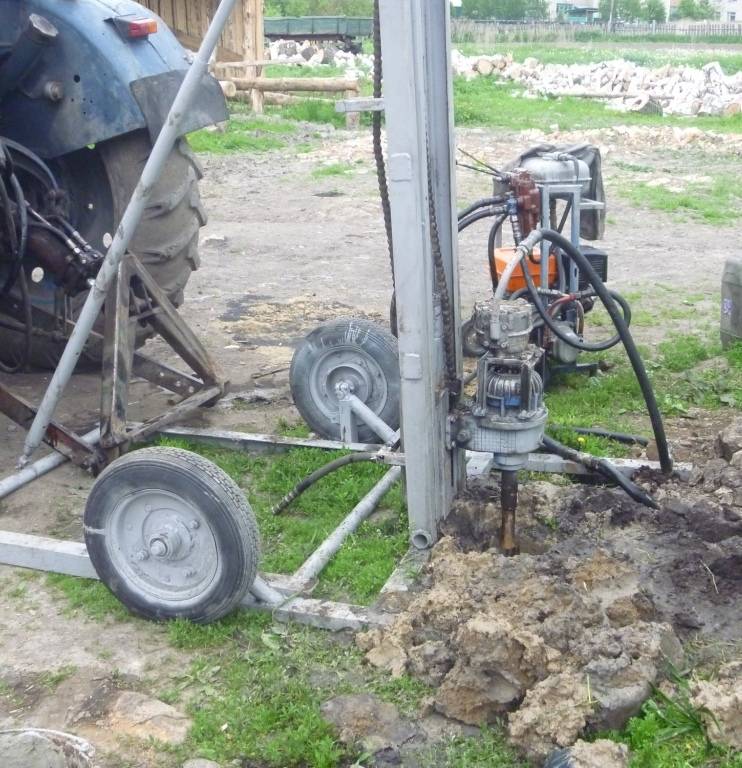 Appareil de forage à faire soi-même: fabriquer une perceuse maison pour forer des puits