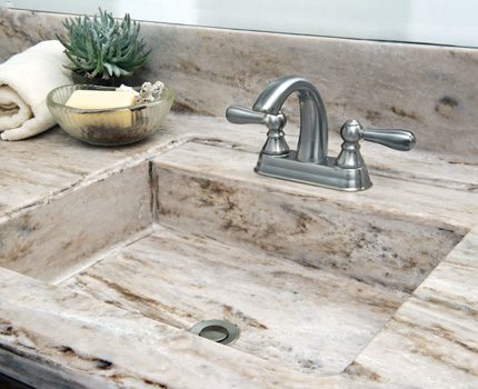 Double vasque dans la salle de bain: un aperçu des solutions populaires et des nuances d'installation