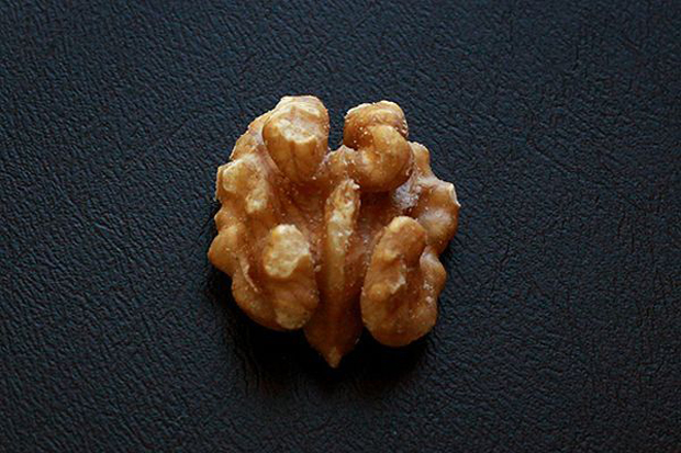 Comment enlever les rayures petites et profondes sur les meubles en bois ?