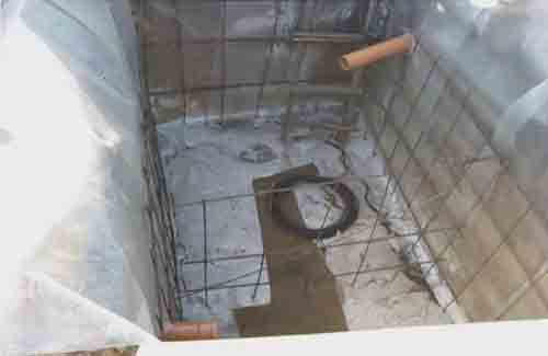 Un exemple de dispositif indépendant d'une fosse septique monolithique en béton