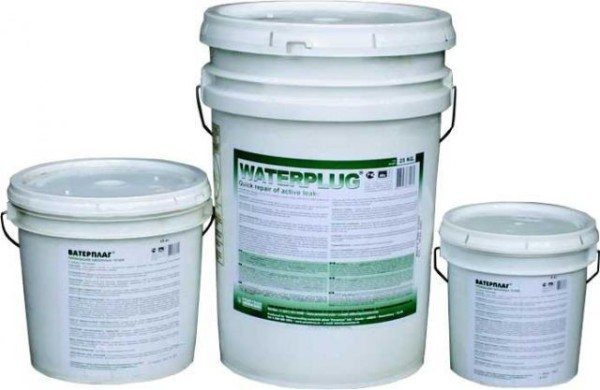 Comment fermer les coutures dans le puits des anneaux en béton