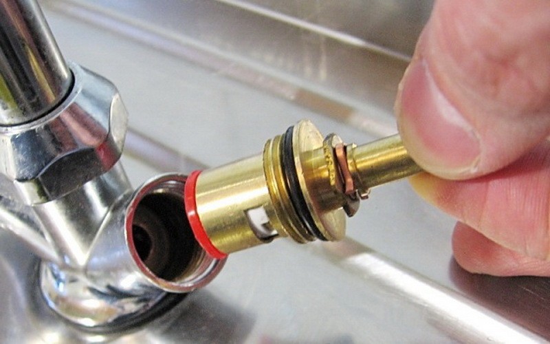 Comment changer soi-même le joint du robinet