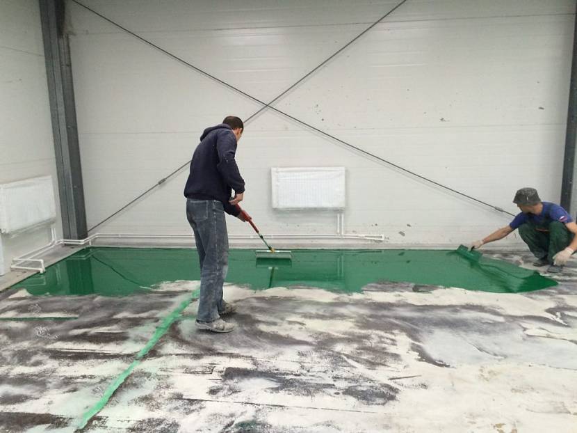 Chape de sol facile : comment choisir un mélange sec et faire le travail