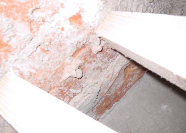 Est-il possible de percer un conduit de ventilation et de modifier la conception du puits de ventilation ?