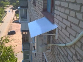 Visière pour le climatiseur: options pour protéger l'unité extérieure + aménager un auvent