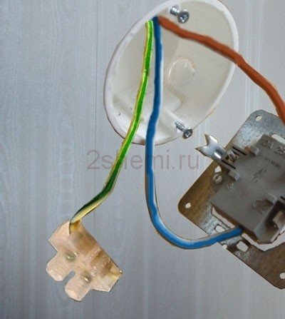 Comment en faire deux à partir d'une prise et comment câbler correctement une prise à partir d'une prise