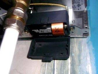 Le geyser ne s'allume pas lorsque l'eau est ouverte: que faire