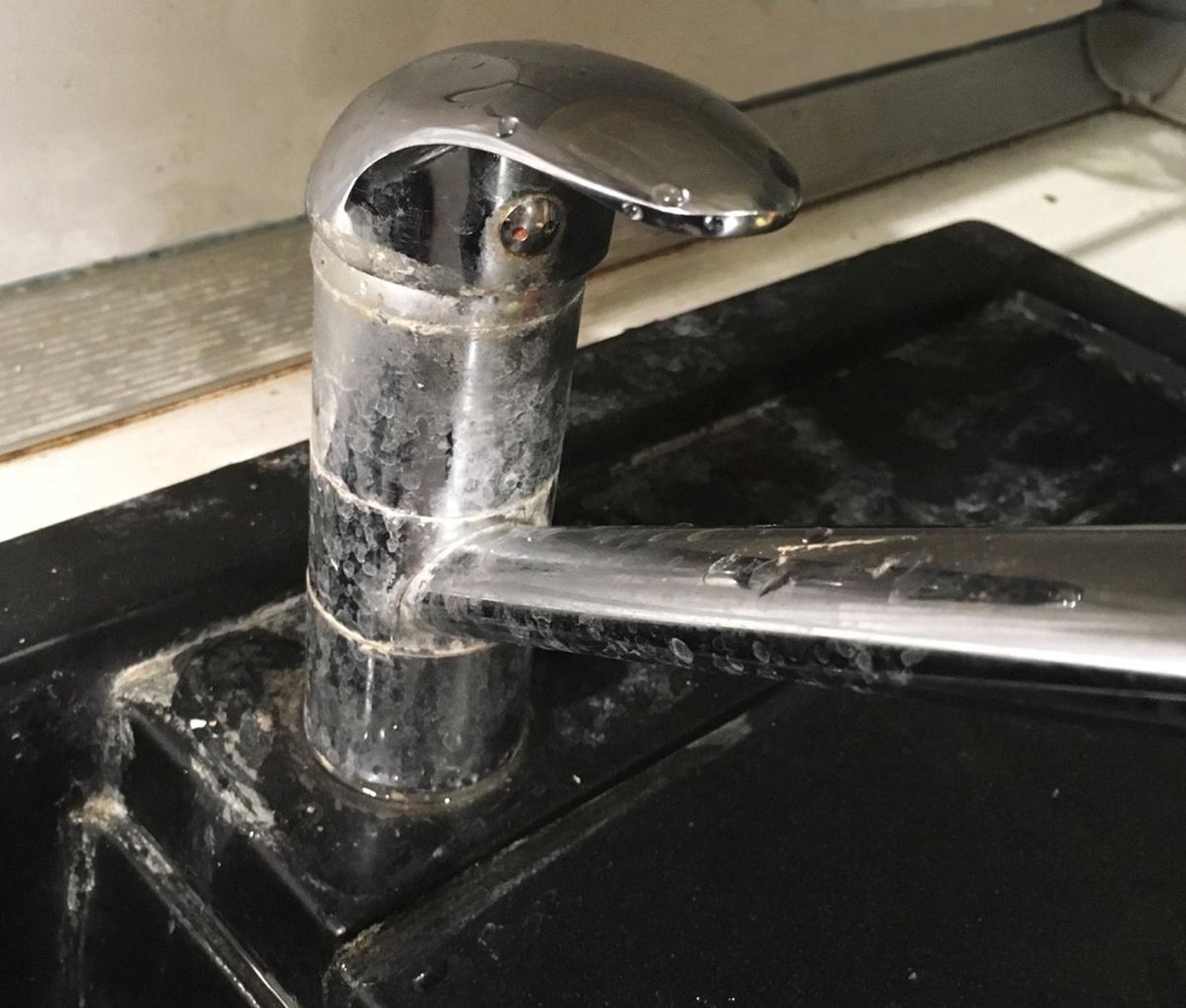 Comment enlever le calcaire (pierre à eau) de différentes surfaces