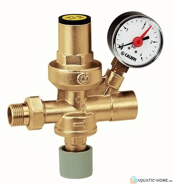 Le régulateur de pression d'eau dans le système d'alimentation en eau est électronique et son réglage, son prix