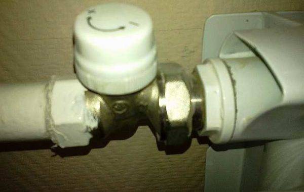 Tête thermique pour radiateur de chauffage : appareil, fonctionnement + procédure d'installation