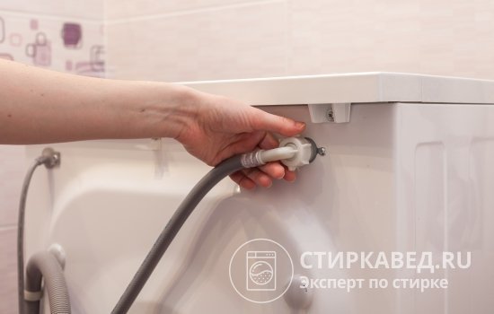 Installation de la machine à laver : instructions d'installation étape par étape + conseils professionnels