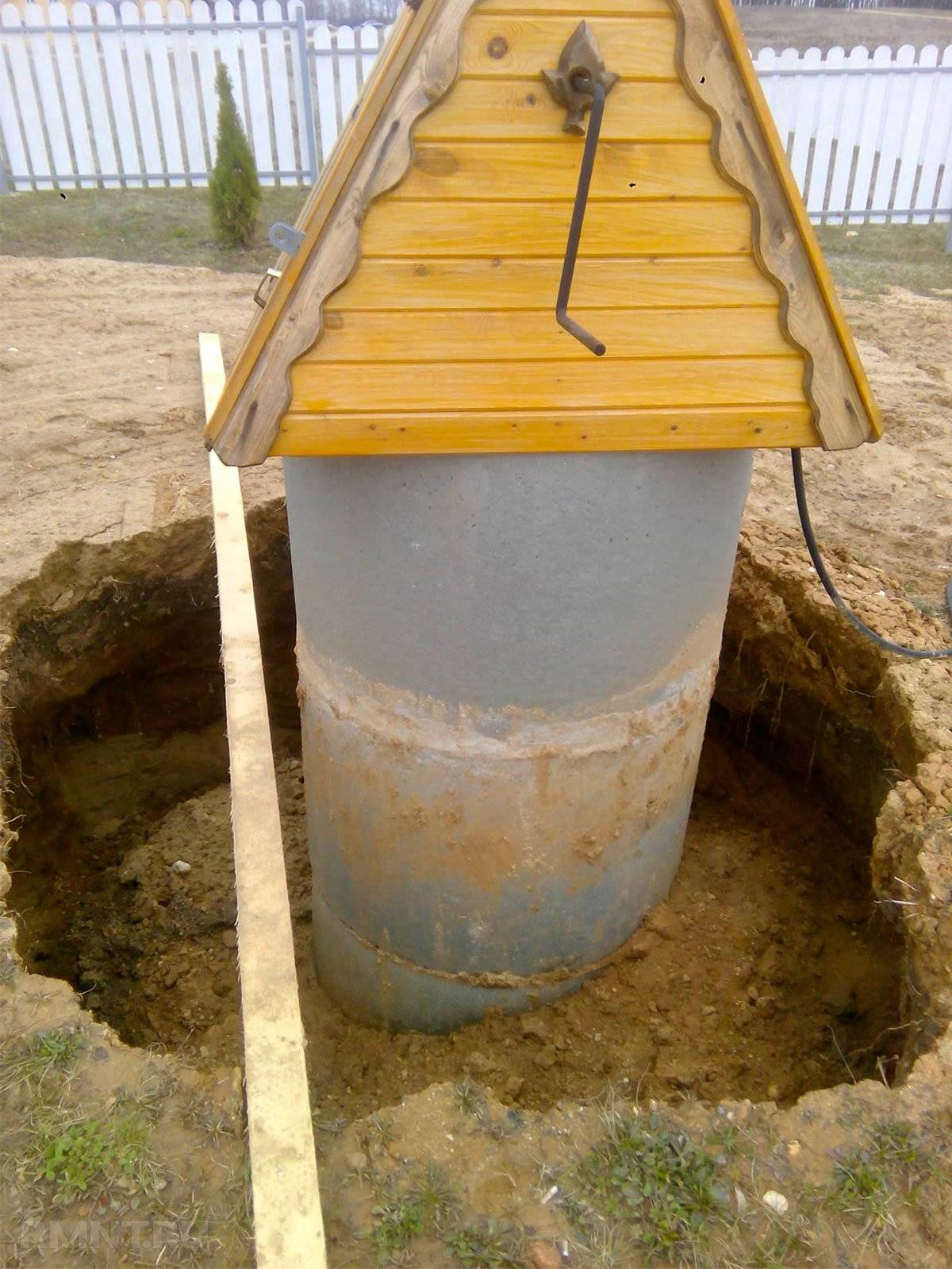 Bonne isolation, isolation thermique pour l'hiver, technologie de bricolage et étapes de travail