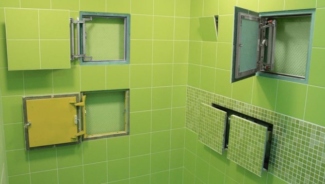 Choisir des trappes de plomberie pour la salle de bain et les toilettes: tailles, types + photos