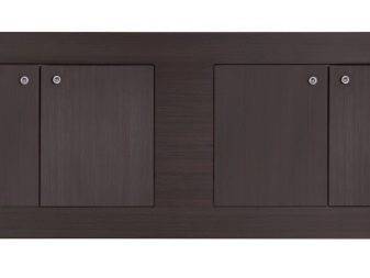 Choisir et installer un écran sous la baignoire de vos propres mains - comment tout faire de manière fonctionnelle et esthétique?