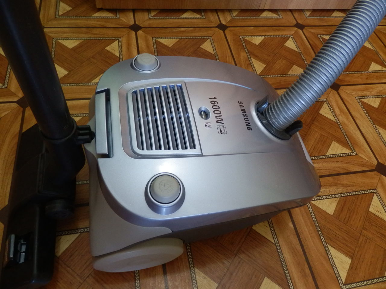 Note aspirateur Samsung 1600w : bilan des meilleurs modèles + recommandations pour choisir