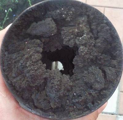 Nettoyeurs de cheminée: quelle est la meilleure façon de nettoyer la cheminée de la suie