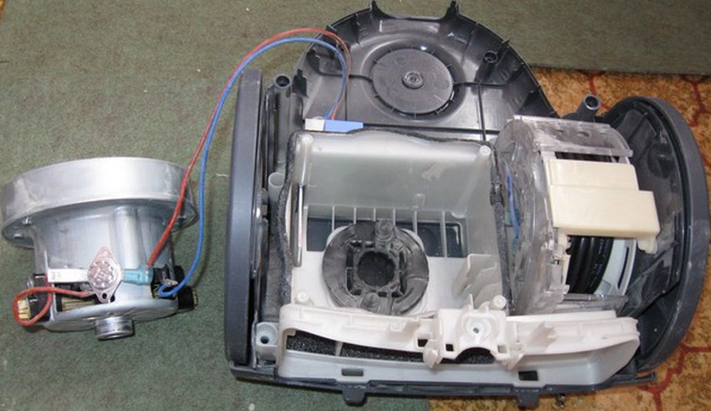 Instructions de démontage de l'aspirateur Samsung 2000w