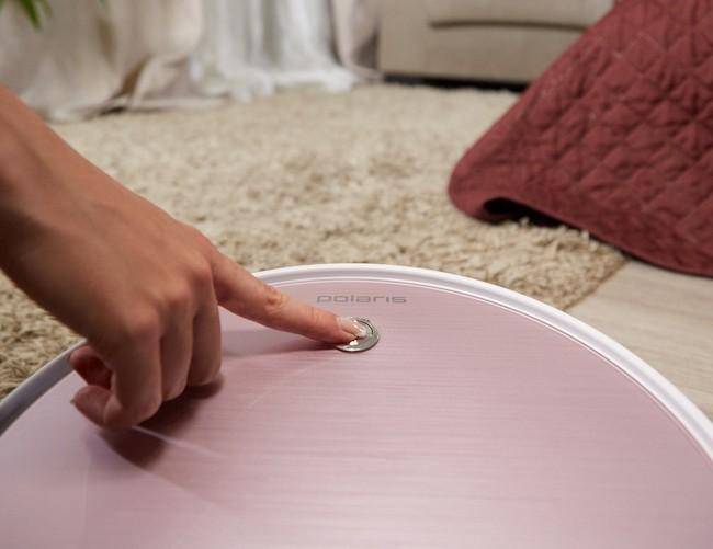 Test de l'aspirateur robot Polaris PVCR 1126W : un bosseur stylé - représentatif de la Collection Limitée