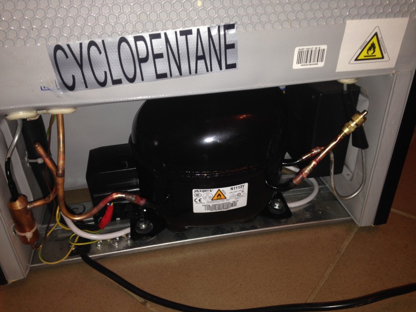 Le compresseur du réfrigérateur ne démarre pas - pourquoi il ne fonctionne pas et comment réparer ou remplacer le compresseur de vos propres mains