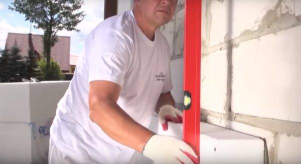 Comment faire de vos propres mains l'isolation des conduites d'eau dans une maison privée