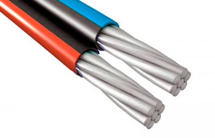 Pince à dénuder : tout savoir sur les pinces à dénuder