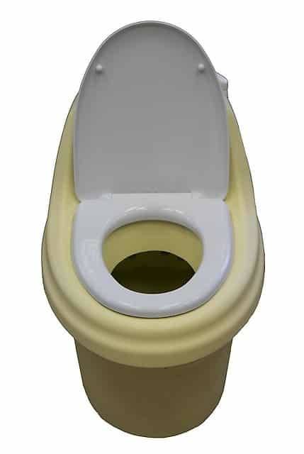 Toilettes de campagne à faire soi-même avec photos et vidéos + installation et entretien