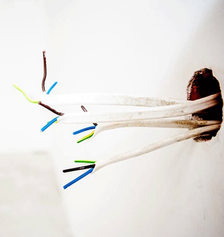 Comment déplacer une prise : instructions pour déplacer une prise vers un autre emplacement