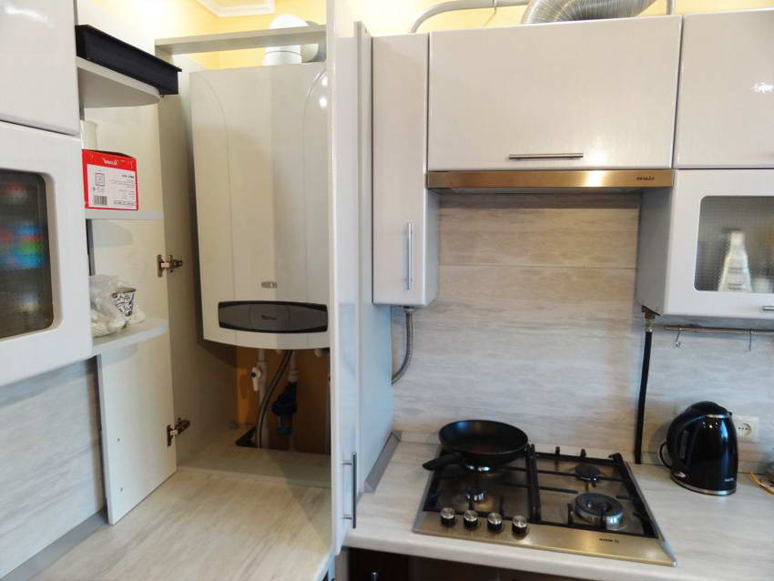 Comment cacher un tuyau de gaz dans la cuisine - options possibles pour le masquage et la décoration