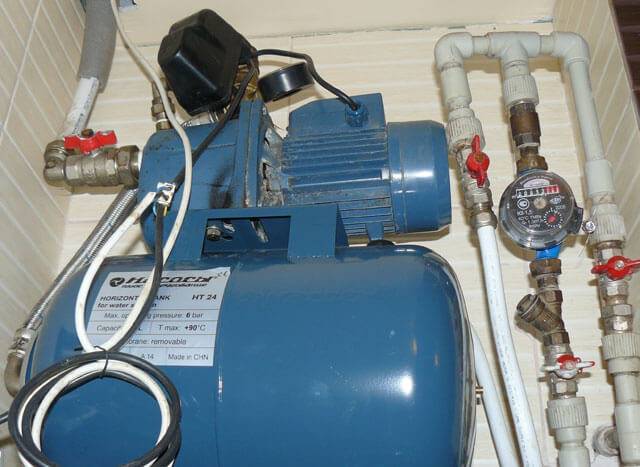 Réglage de la station de pompage: règles et algorithme de mise en place du fonctionnement de l'équipement